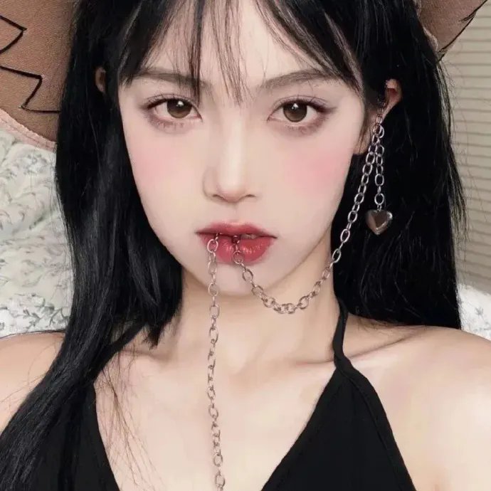 尘泥怎解冰心洁